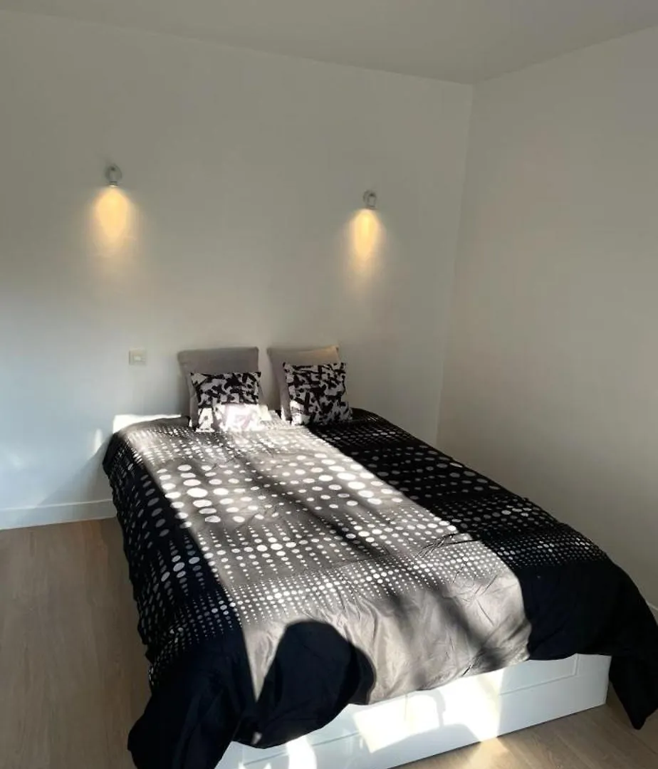 Guest house Room In Apartment - Room In Paris Gare De Lyon